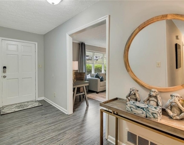 209 Caboose Lane - Photo Thumbnail 18