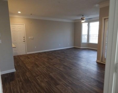 6210 Peachtree Dunwoody Road - Photo Thumbnail 6