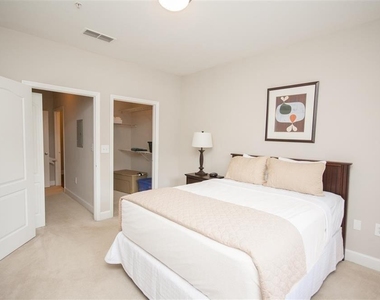 2676 Milscott Drive - Photo Thumbnail 7