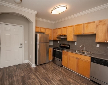 2676 Milscott Drive - Photo Thumbnail 2