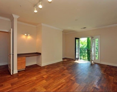 2676 Milscott Drive - Photo Thumbnail 5