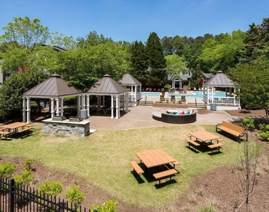 100 Ashford Gables Drive - Photo Thumbnail 22