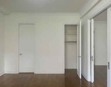 166 West 72nd Street, 3B - Photo Thumbnail 5