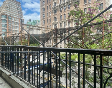 166 West 72nd Street, 3B - Photo Thumbnail 2