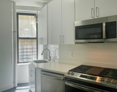 166 West 72nd Street, 3B - Photo Thumbnail 11