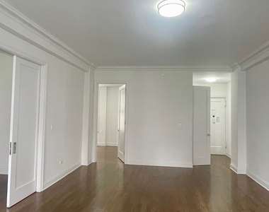 166 West 72nd Street, 3B - Photo Thumbnail 3