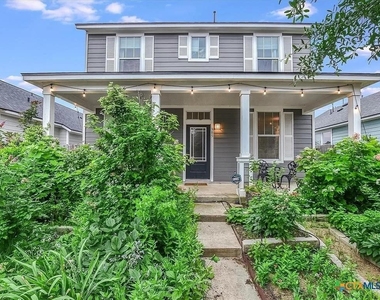 305 Trestle Tree St - Photo Thumbnail 5