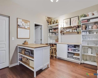 305 Trestle Tree St - Photo Thumbnail 14