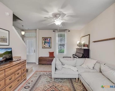 305 Trestle Tree St - Photo Thumbnail 16