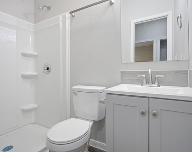 611 Carpenter Ave - Photo Thumbnail 13