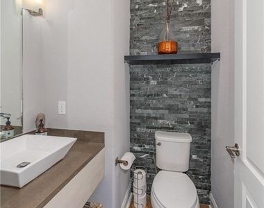 230 Sunrise Ridge Cv - Photo Thumbnail 12