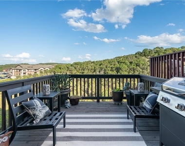 230 Sunrise Ridge Cv - Photo Thumbnail 3