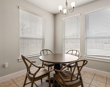 2215 Katy Lane - Photo Thumbnail 9