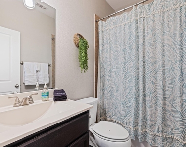 2215 Katy Lane - Photo Thumbnail 20