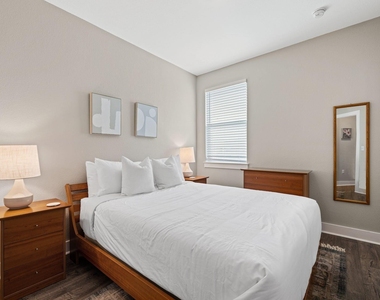 2215 Katy Lane - Photo Thumbnail 19
