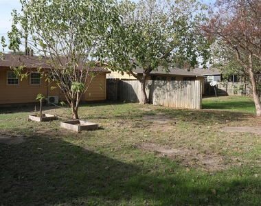 1705 Walnut St - Photo Thumbnail 20