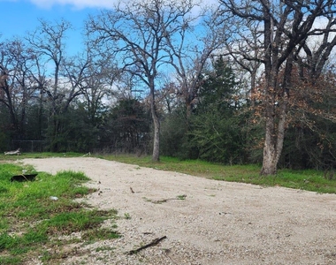 8315 Burleson Manor Rd - Photo Thumbnail 1