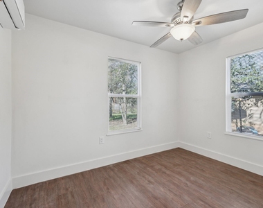 304 Harris St - Photo Thumbnail 19