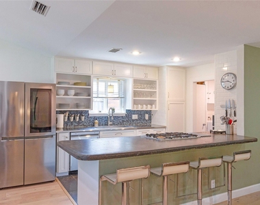 3307 Greenlawn Pkwy - Photo Thumbnail 3