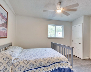 2103 Chaparral Park Rd - Photo Thumbnail 12