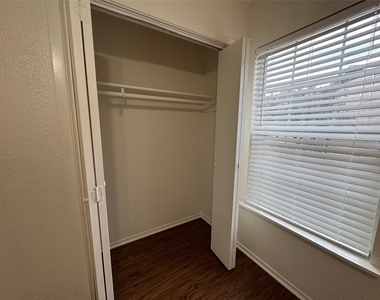 4904 West Wind Trl - Photo Thumbnail 14