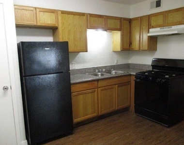 4904 West Wind Trl - Photo Thumbnail 2
