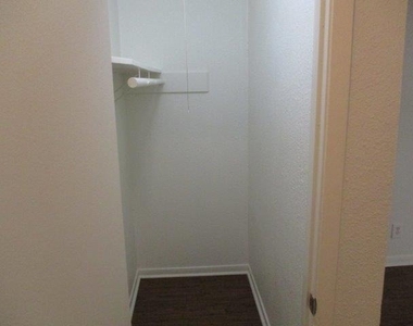 4904 West Wind Trl - Photo Thumbnail 4