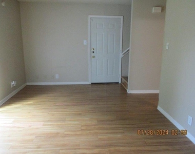4902 West Wind Trl - Photo Thumbnail 2
