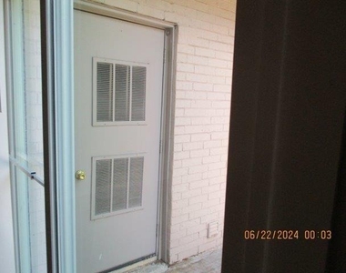 4904 West Wind Trl - Photo Thumbnail 7