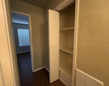 4904 West Wind Trl - Photo Thumbnail 19