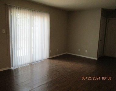 4904 West Wind Trl - Photo Thumbnail 2