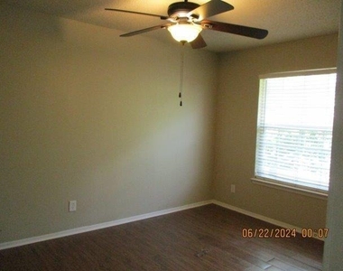 4904 West Wind Trl - Photo Thumbnail 11