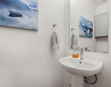 6404 Porter St - Photo Thumbnail 6