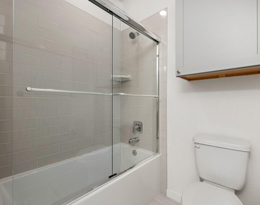 6404 Porter St - Photo Thumbnail 16