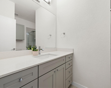 6404 Porter St - Photo Thumbnail 15