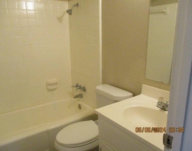 4904 West Wind Trl - Photo Thumbnail 7