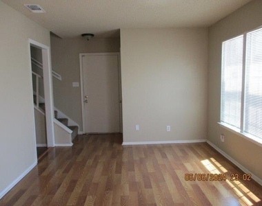 4904 West Wind Trl - Photo Thumbnail 1