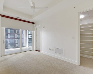98 San Jacinto Blvd - Photo Thumbnail 6