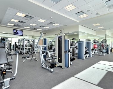 98 San Jacinto Blvd - Photo Thumbnail 14