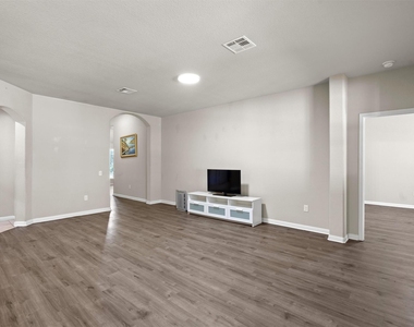 13809 Harrisglenn Dr - Photo Thumbnail 4