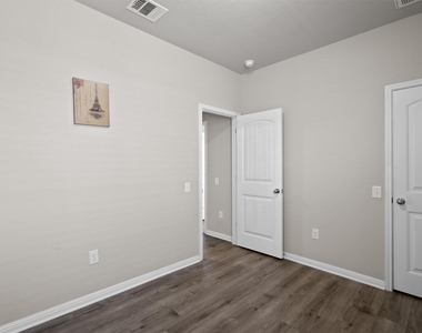 13809 Harrisglenn Dr - Photo Thumbnail 20