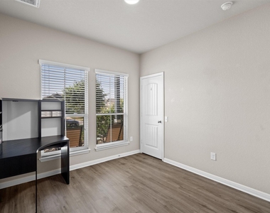 13809 Harrisglenn Dr - Photo Thumbnail 16