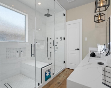 542 Centerbrook Pl - Photo Thumbnail 17