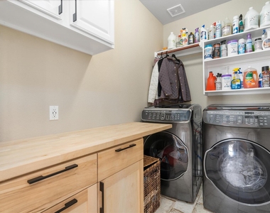 542 Centerbrook Pl - Photo Thumbnail 19
