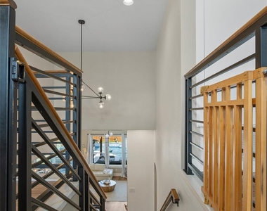 542 Centerbrook Pl - Photo Thumbnail 21