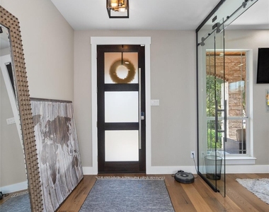 542 Centerbrook Pl - Photo Thumbnail 3