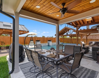 542 Centerbrook Pl - Photo Thumbnail 30