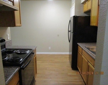 4902 West Wind Trl - Photo Thumbnail 4