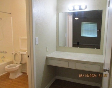 4902 West Wind Trl - Photo Thumbnail 15