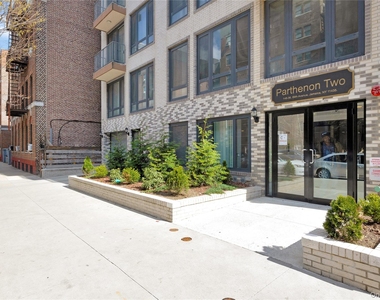 89th Avenue - Photo Thumbnail 25